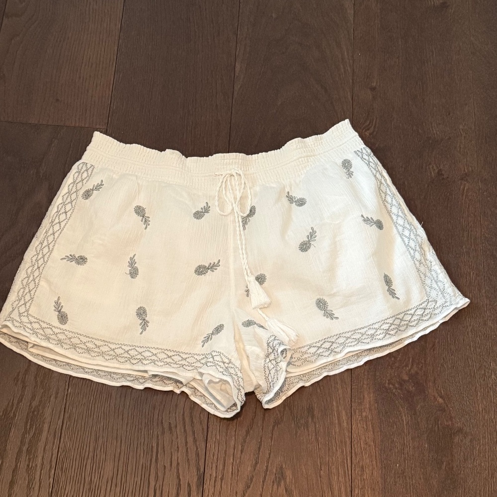 J.Crew Embroidered Pineapple Shorts White Cotton Tassel Drawstring Boho XL